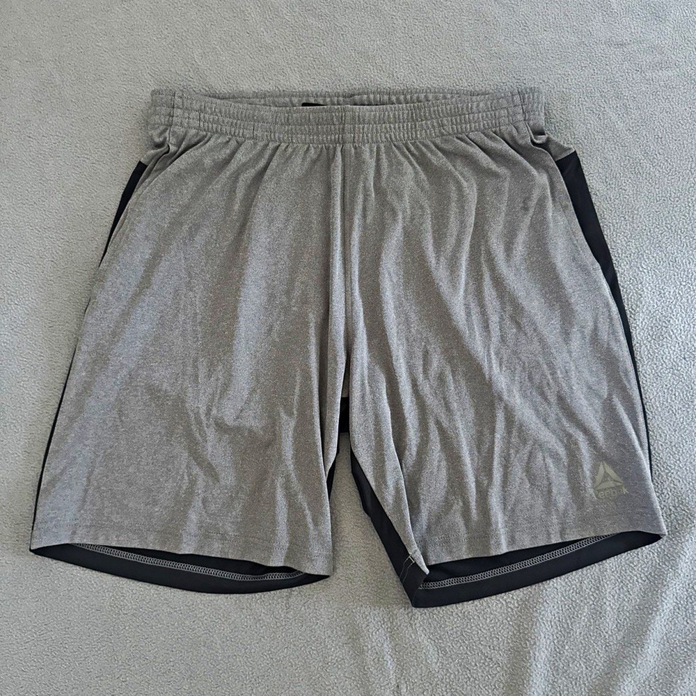 Reebok Men's Gray/Black Athletic Shorts L Drawstring Elastic Waist